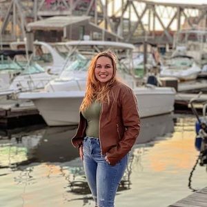 Meet your Posher, Brooke